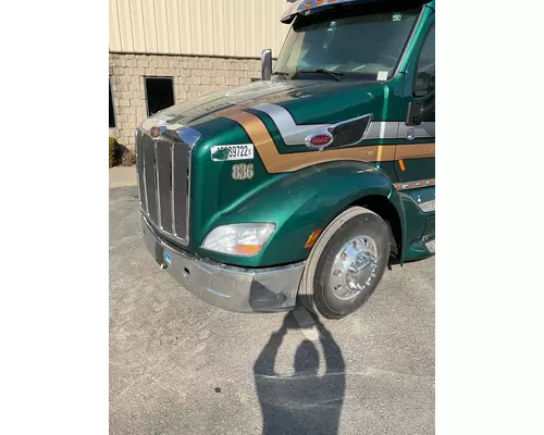 PETERBILT 579 Spring Hanger