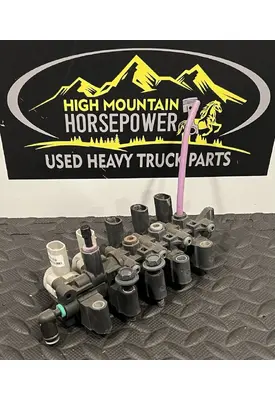 PETERBILT 579 Starter Solenoid