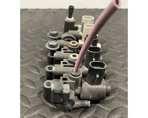 PETERBILT 579 Starter Solenoid