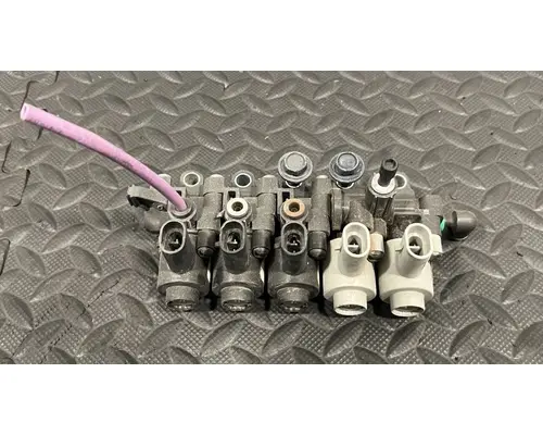 PETERBILT 579 Starter Solenoid