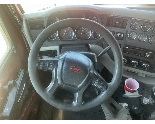 PETERBILT 579 Steering Wheel