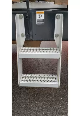 PETERBILT 579 Step