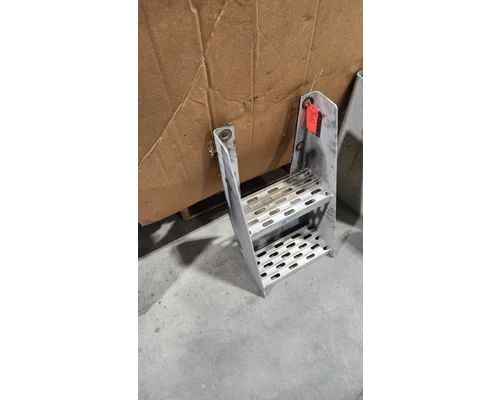 PETERBILT 579 Step