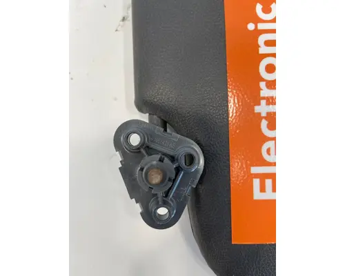 PETERBILT 579 Sun Visor (External)