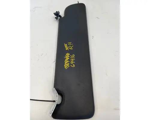 PETERBILT 579 Sun Visor (External)