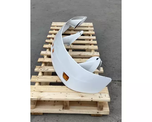 PETERBILT 579 Sun Visor (External)