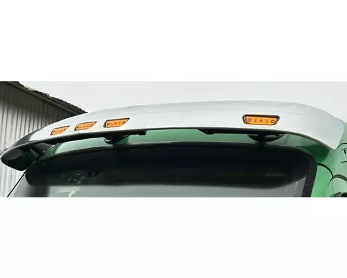 PETERBILT 579 Sun Visor