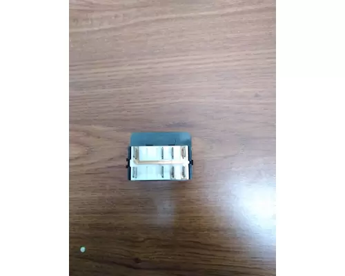 PETERBILT 579 Switch, misc 