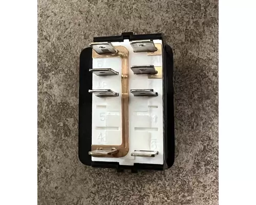 PETERBILT 579 Switch, misc 