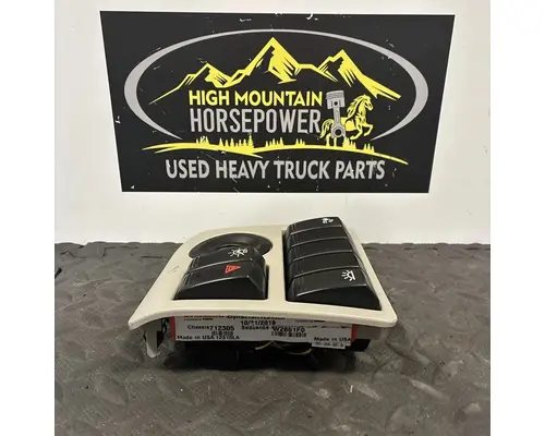 PETERBILT 579 Switch, misc 