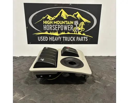 PETERBILT 579 Switch, misc 