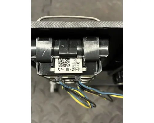 PETERBILT 579 Switch, misc 