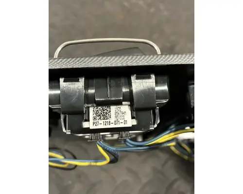 PETERBILT 579 Switch, misc 