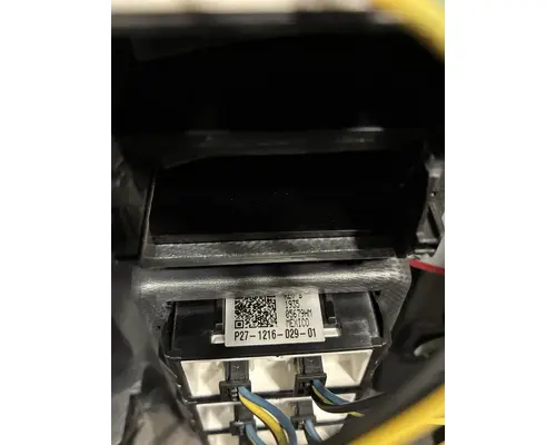 PETERBILT 579 Switch, misc 