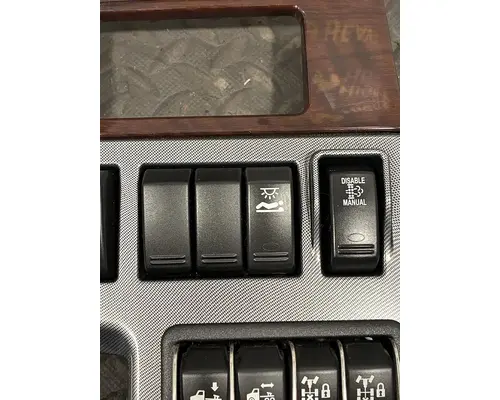 PETERBILT 579 Switch, misc 