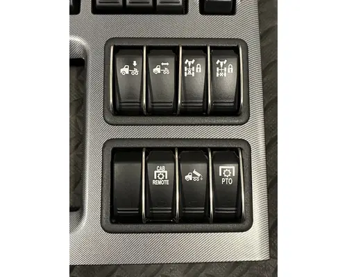 PETERBILT 579 Switch, misc 