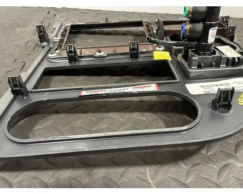 PETERBILT 579 Switch, misc 