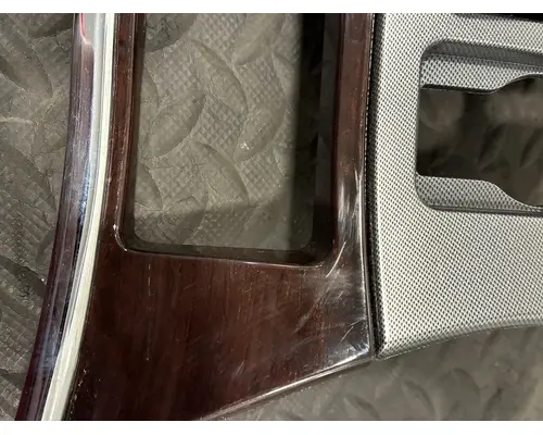 PETERBILT 579 Switch, misc 