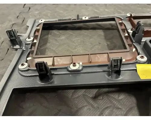 PETERBILT 579 Switch, misc 