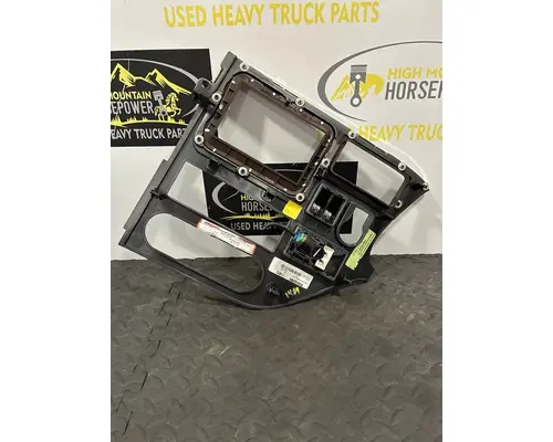 PETERBILT 579 Switch, misc 