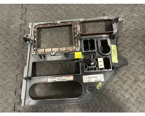 PETERBILT 579 Switch, misc 