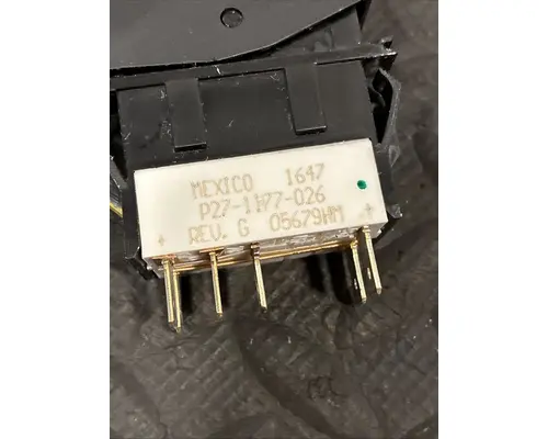 PETERBILT 579 Switch, misc 