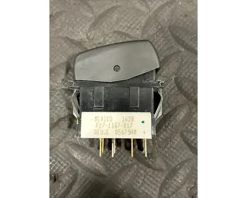 PETERBILT 579 Switch, misc 
