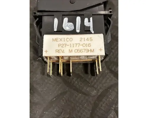 PETERBILT 579 Switch, misc 