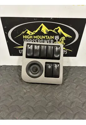 PETERBILT 579 Switch, misc 