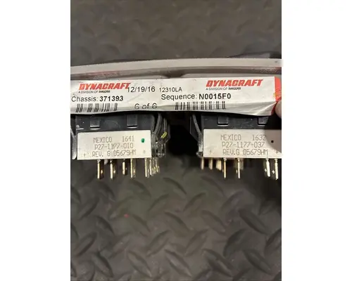 PETERBILT 579 Switch, misc 