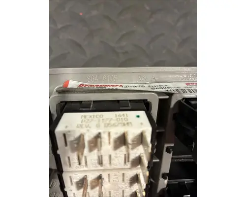 PETERBILT 579 Switch, misc 