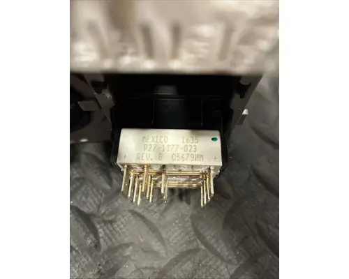 PETERBILT 579 Switch, misc 