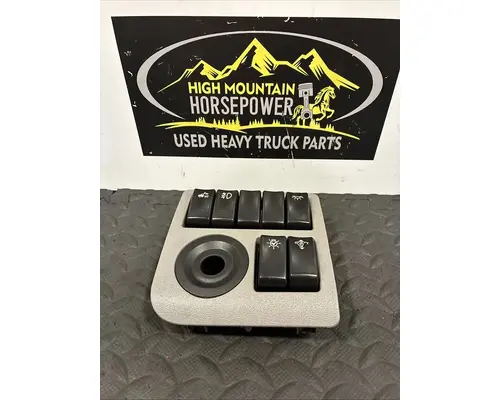 PETERBILT 579 Switch, misc 