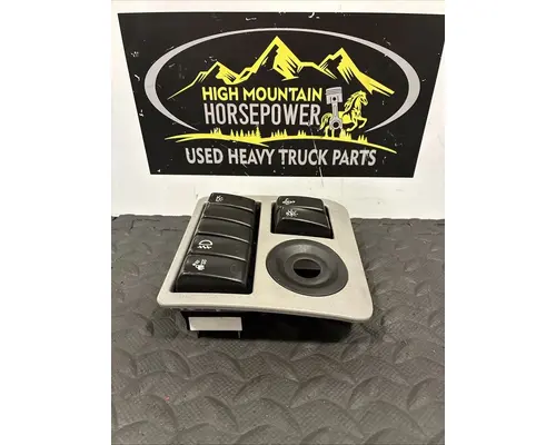 PETERBILT 579 Switch, misc 