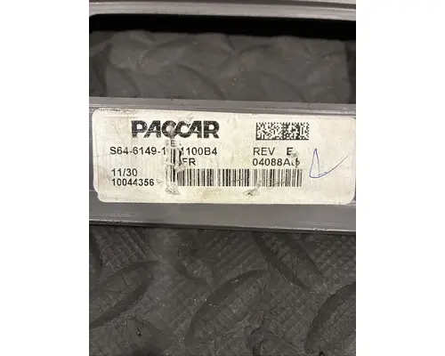 PETERBILT 579 Switch, misc 