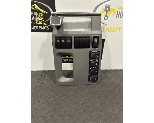 PETERBILT 579 Switch, misc 