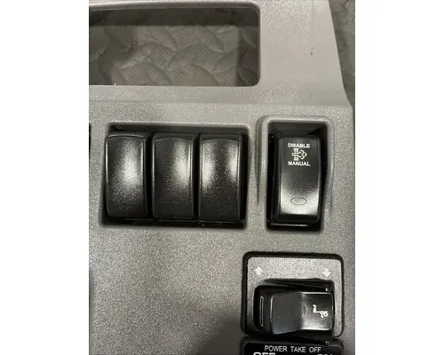 PETERBILT 579 Switch, misc 