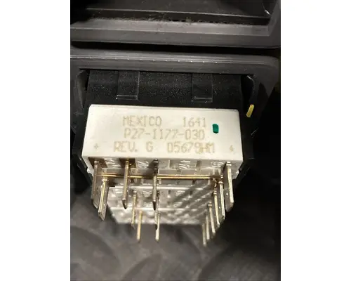 PETERBILT 579 Switch, misc 