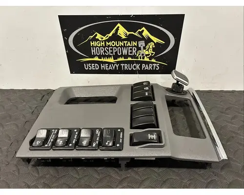 PETERBILT 579 Switch, misc 