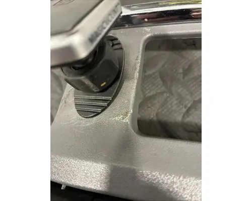 PETERBILT 579 Switch, misc 