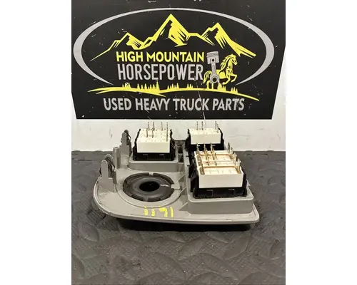 PETERBILT 579 Switch, misc 