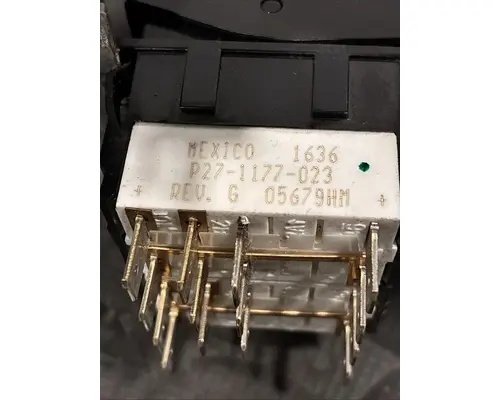 PETERBILT 579 Switch, misc 