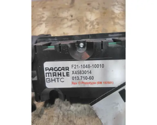 PETERBILT 579 TEMPERATURE CONTROL