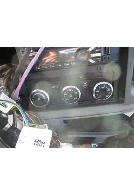 PETERBILT 579 TEMPERATURE CONTROL