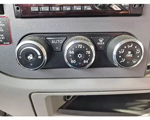 PETERBILT 579 TEMPERATURE CONTROL