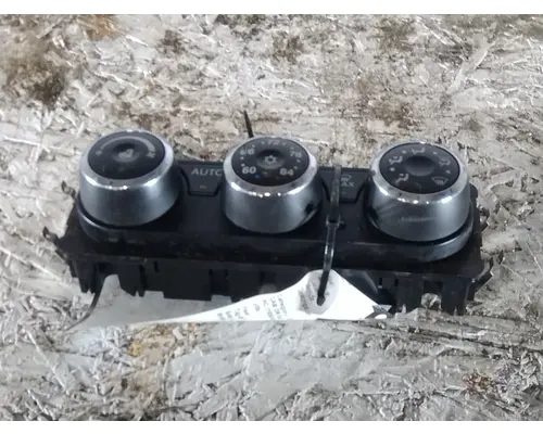 PETERBILT 579 TEMPERATURE CONTROL