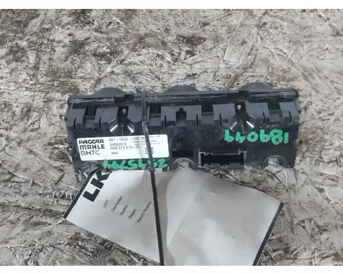 PETERBILT 579 TEMPERATURE CONTROL
