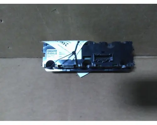 PETERBILT 579 TEMPERATURE CONTROL