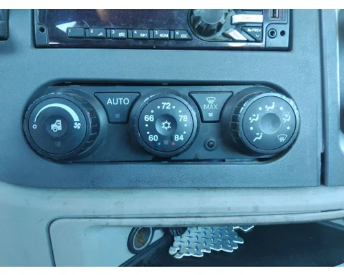 PETERBILT 579 TEMPERATURE CONTROL