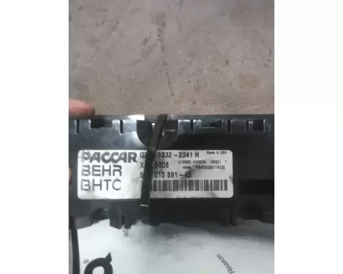 PETERBILT 579 TEMPERATURE CONTROL